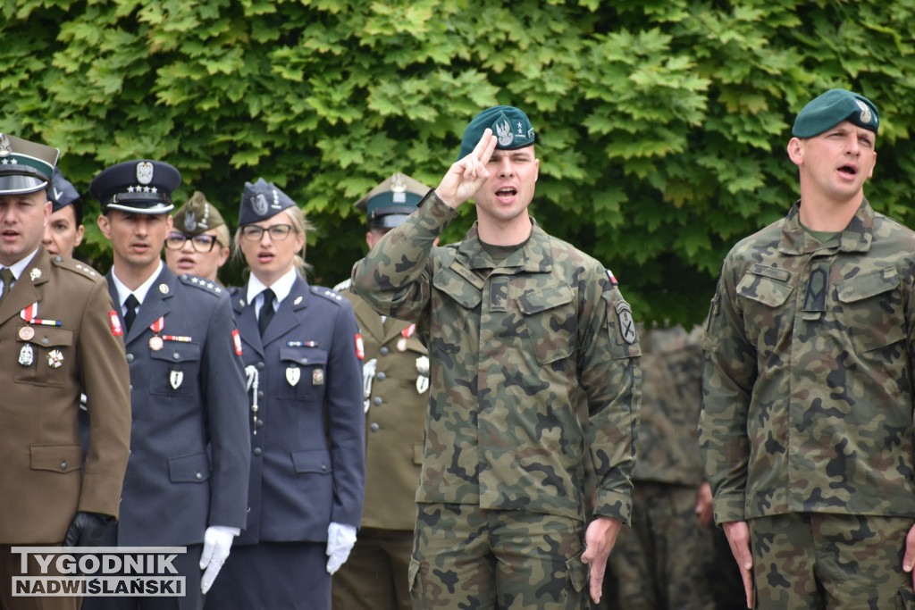 Święto 18 Brygady Artylerii w Nowej Dębie