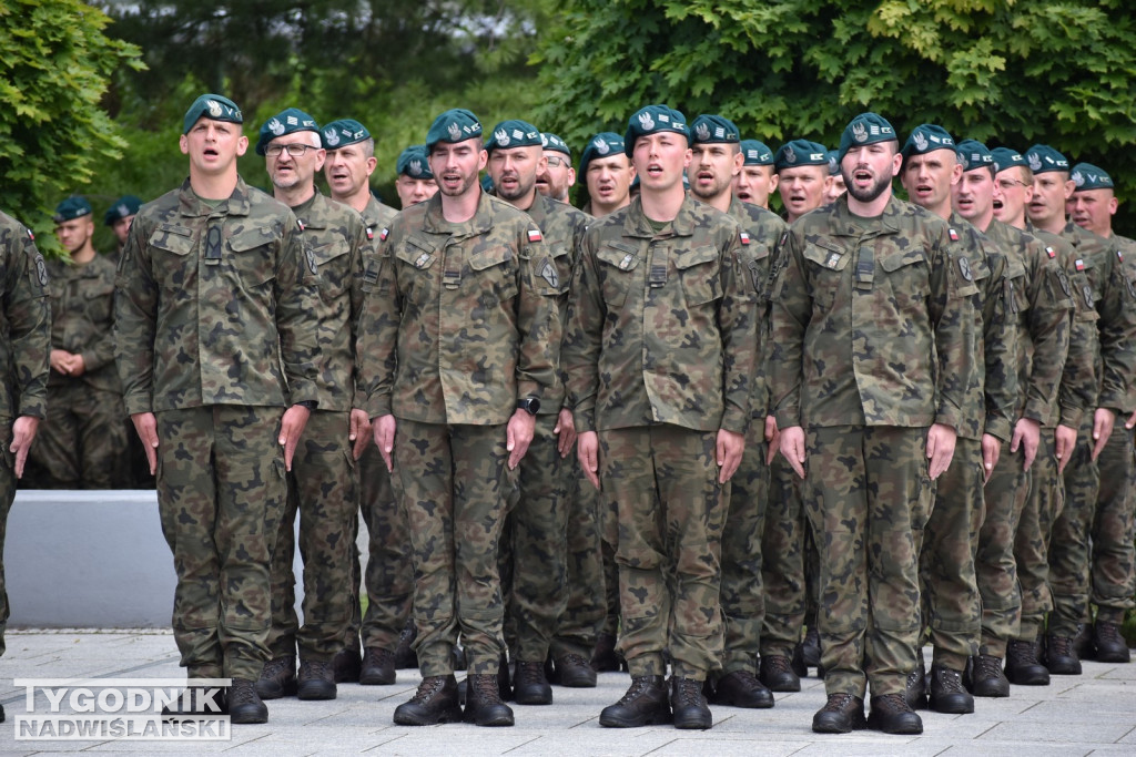 Święto 18 Brygady Artylerii w Nowej Dębie