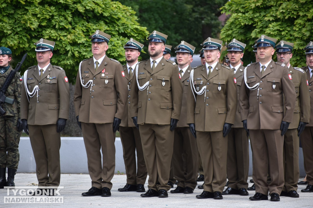 Święto 18 Brygady Artylerii w Nowej Dębie