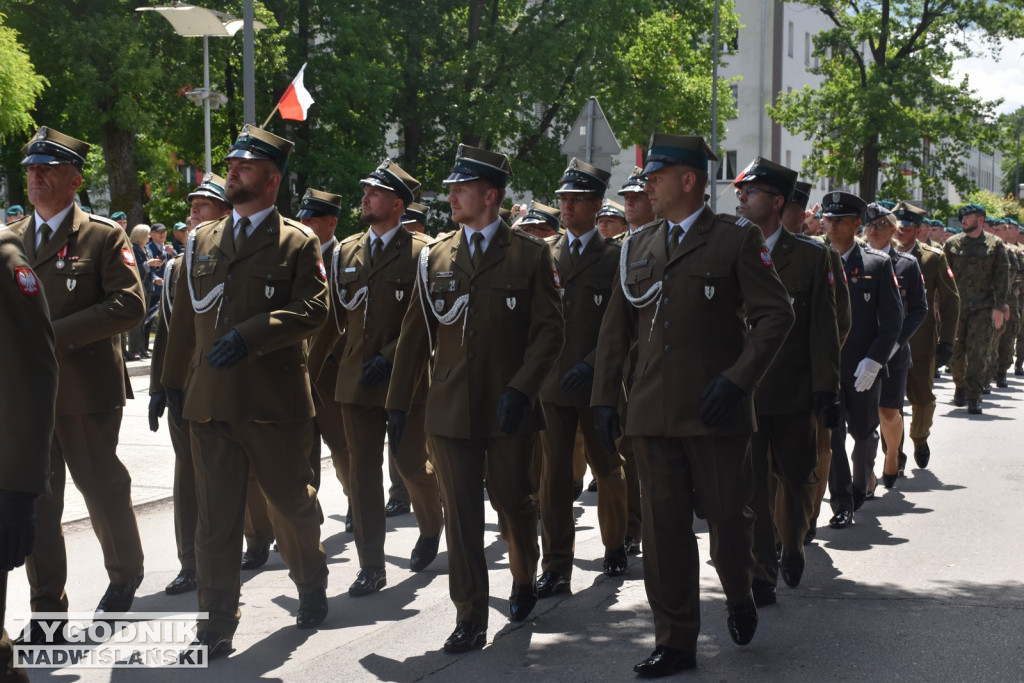 Święto 18 Brygady Artylerii w Nowej Dębie