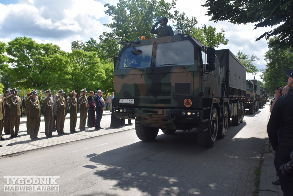 Święto 18 Brygady Artylerii w Nowej Dębie