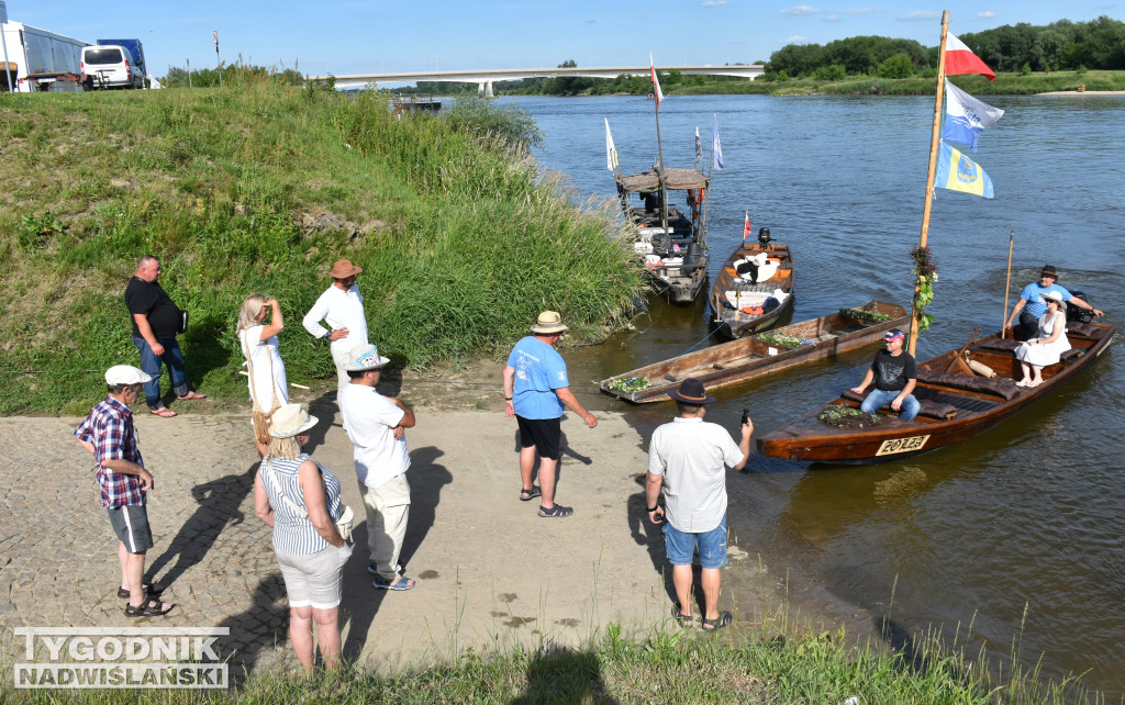Pierwszy dzień Sandomierskich Wianków Flisackich