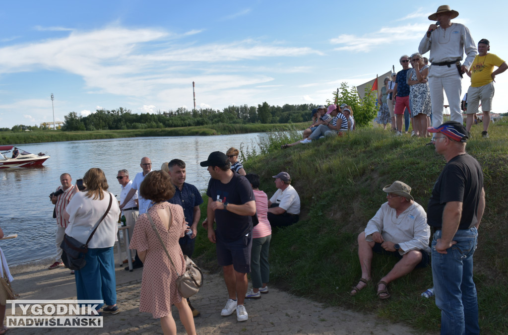 Pierwszy dzień Sandomierskich Wianków Flisackich