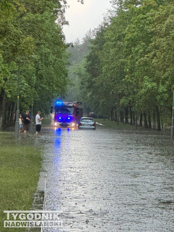 Zalane drogi w Stalowej Woli