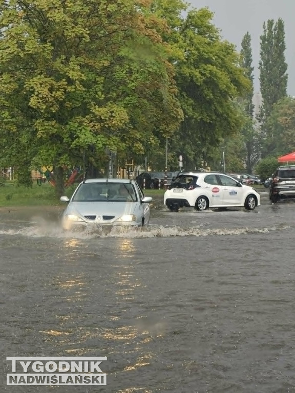 Zalane drogi w Stalowej Woli