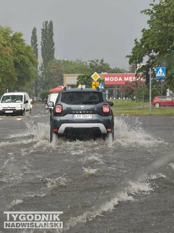 Zalane drogi w Stalowej Woli