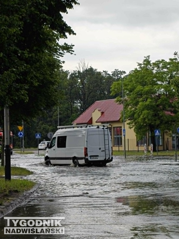 Zalane drogi w Stalowej Woli