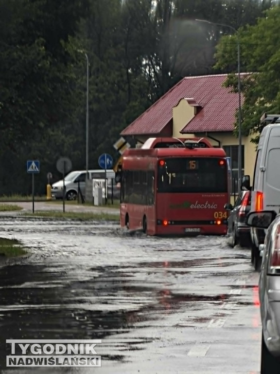 Zalane drogi w Stalowej Woli