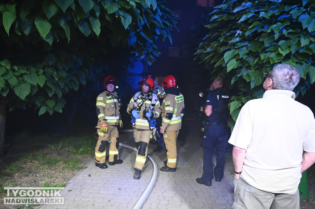 Pożar na ul. Zwierzynieckiej w Tarnobrzegu
