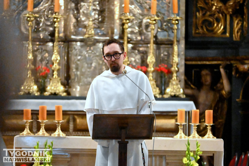 Jubileuszowe zwiedzanie u Dominikanów w Tarnobrzegu