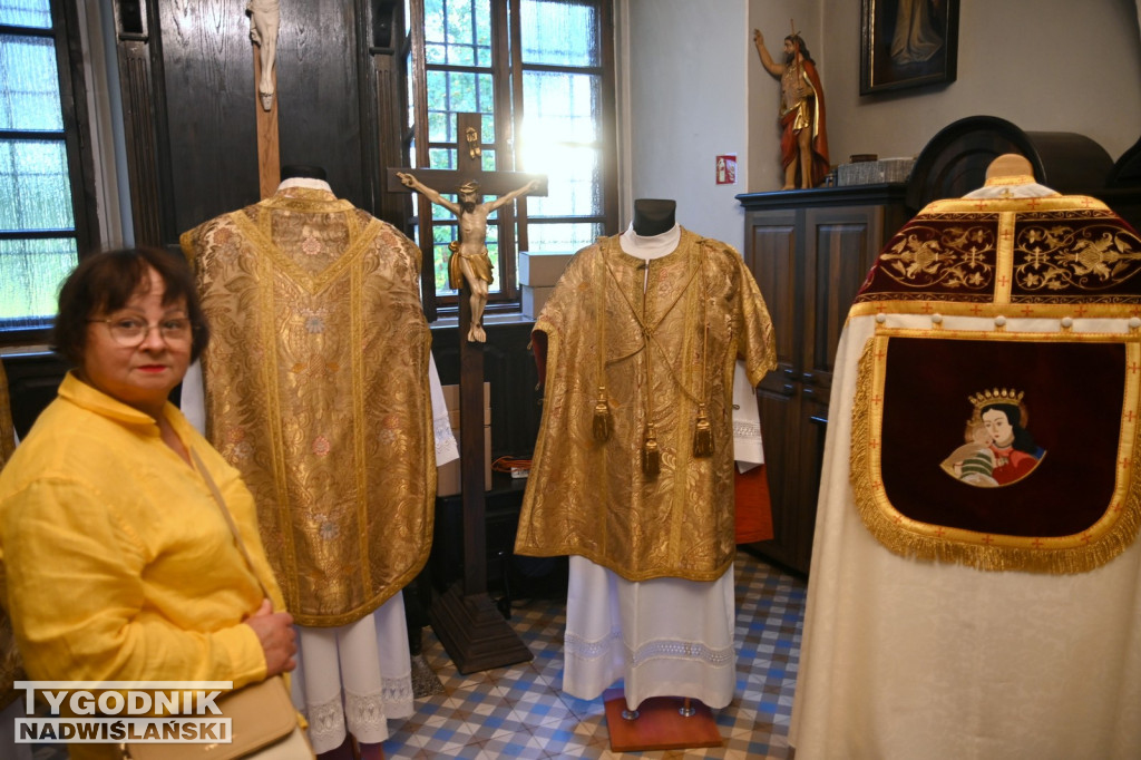 Jubileuszowe zwiedzanie u Dominikanów w Tarnobrzegu