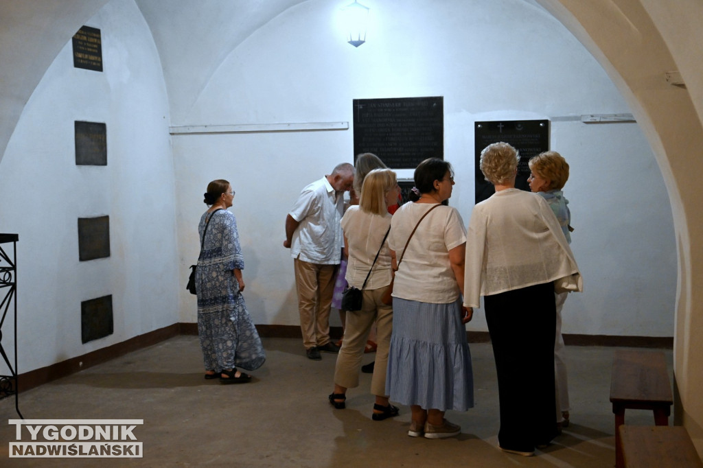 Jubileuszowe zwiedzanie u Dominikanów w Tarnobrzegu