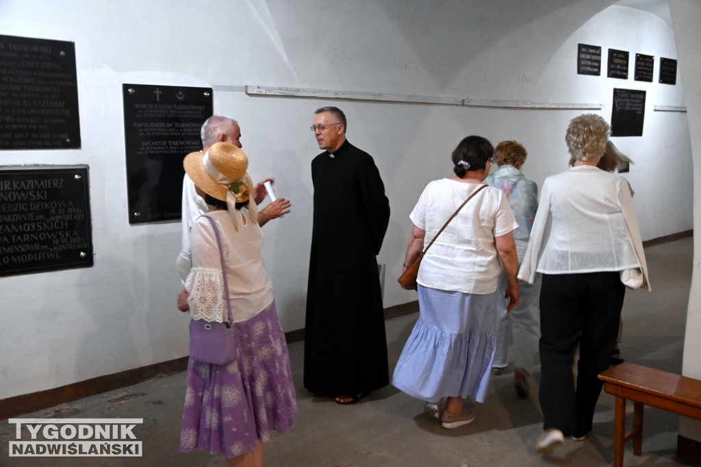Jubileuszowe zwiedzanie u Dominikanów w Tarnobrzegu
