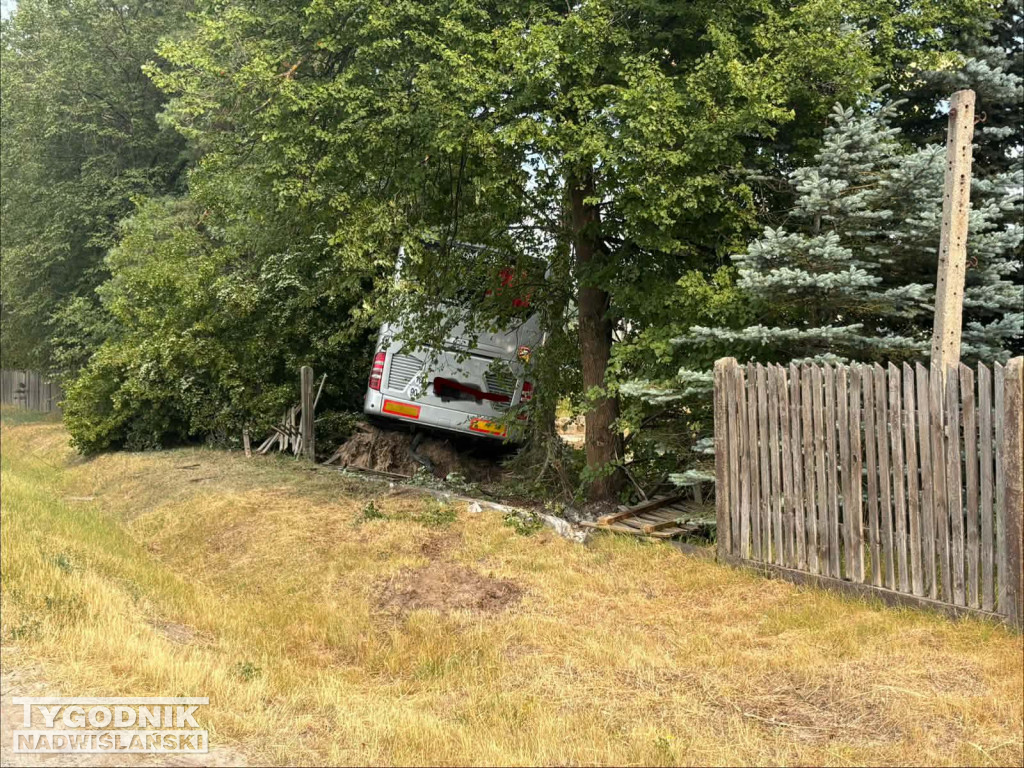 Wypadek autobusu w Stalach