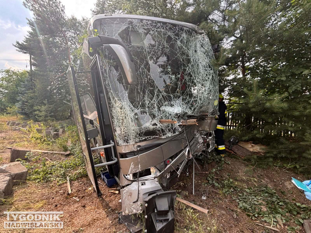 Wypadek autobusu w Stalach