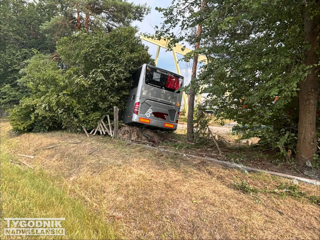 Wypadek autobusu w Stalach