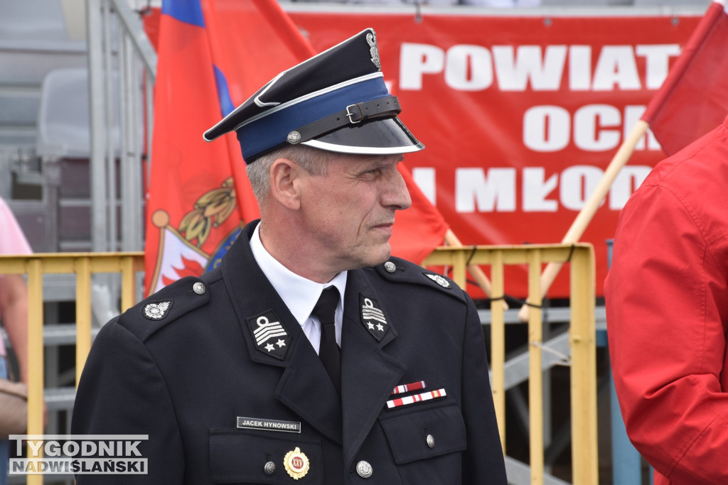 Powiatowe zawody strażackie w Nowej Dębie
