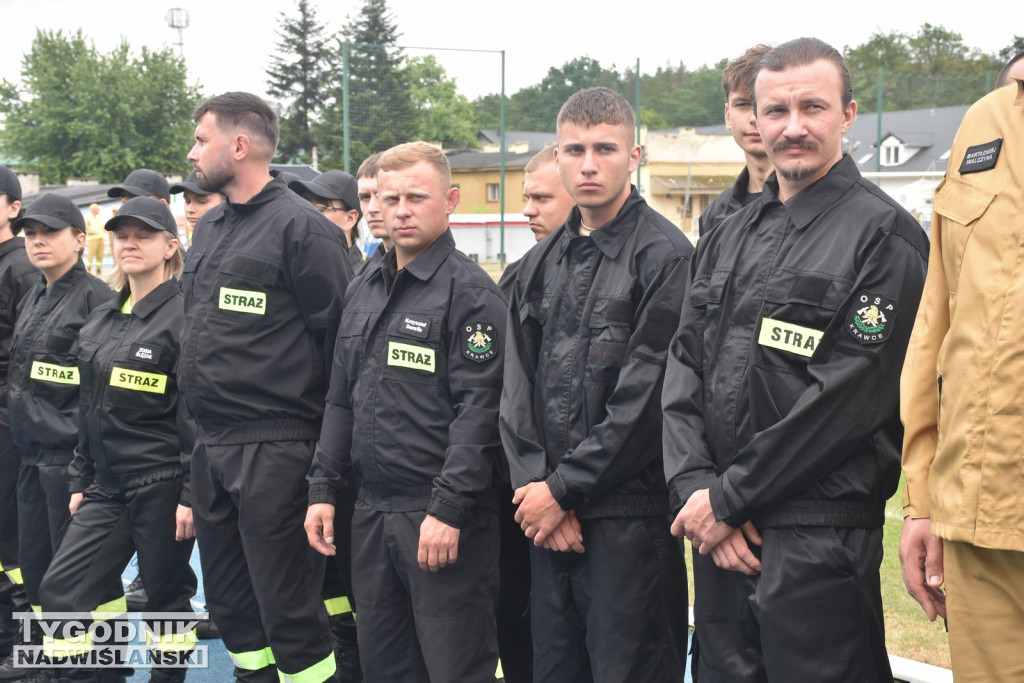 Powiatowe zawody strażackie w Nowej Dębie