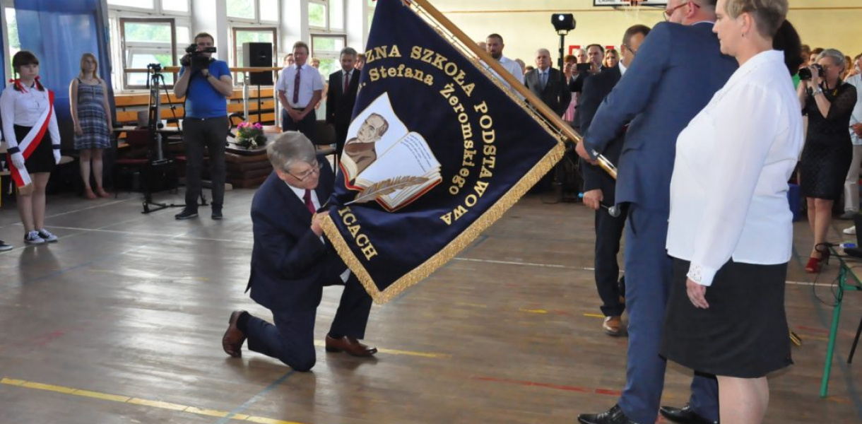 Setne urodziny szkoły w Niedźwicach [zdjęcia]