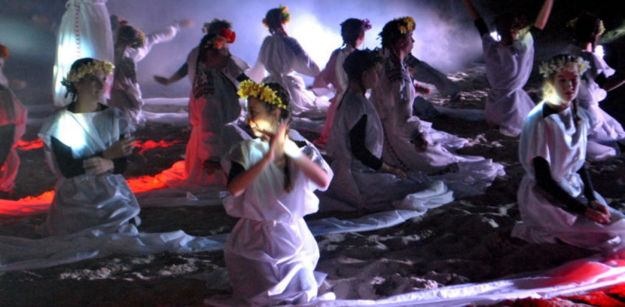 Bajkowy spektakl nad jeziorem [zdjęcia]