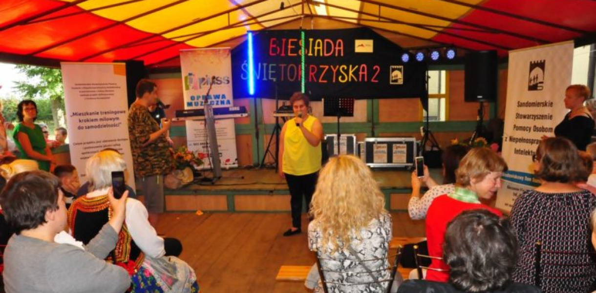 Zabawa i integracja w Kleczanowie [zdjęcia]