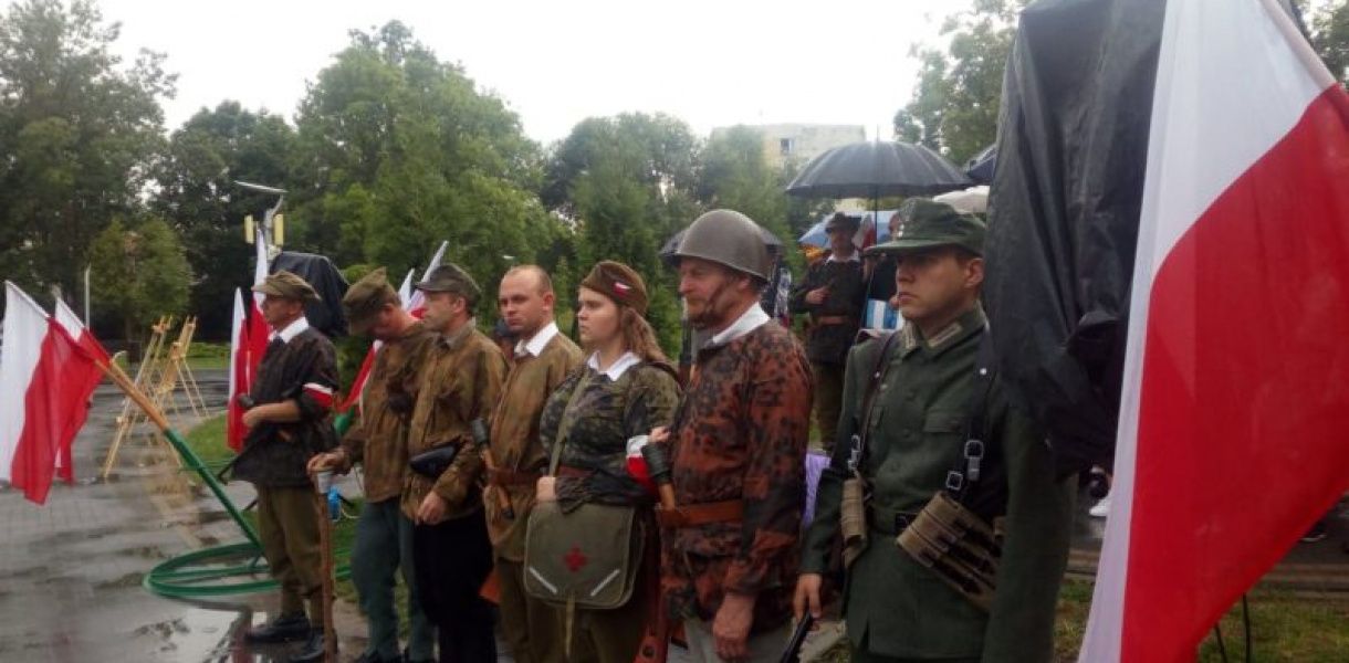 Staszów w hołdzie powstańcom warszawskim [zdjęcia]