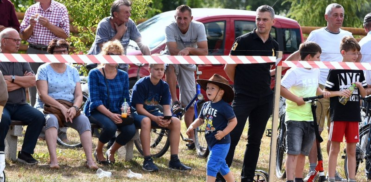 Furmanki, bryczki i powozy królowały w... Furmanach [Zdjęcia]