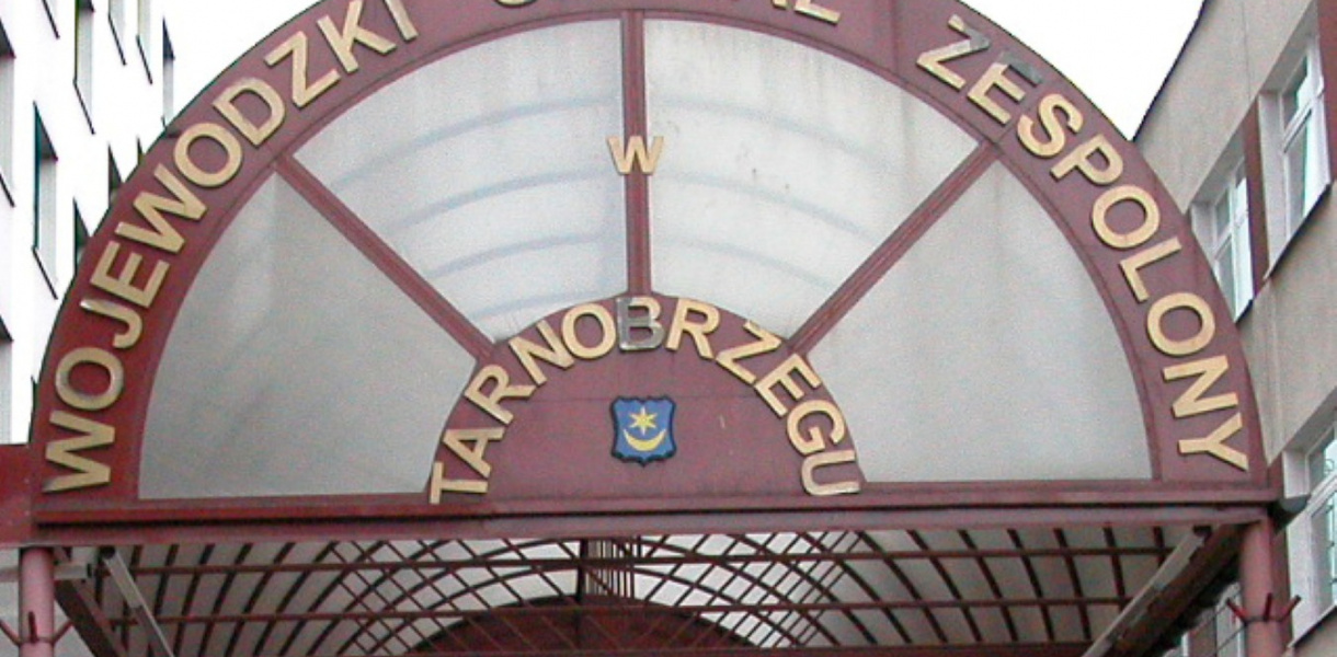 50 pracowników szpitala w kwarantannie. 7 pacjentów pojedzie na oddział zakaźny do