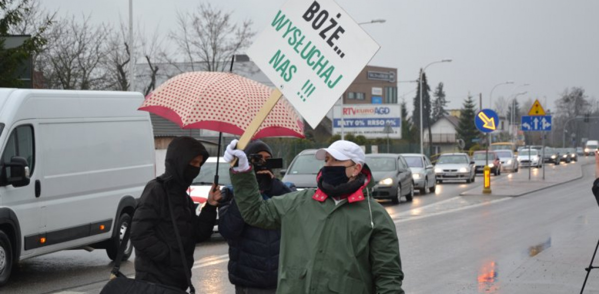 Tarnobrzeg. Blokowali drogę, bo chcą ekranów przy budowanej obwodnicy [zdjęcia][wi