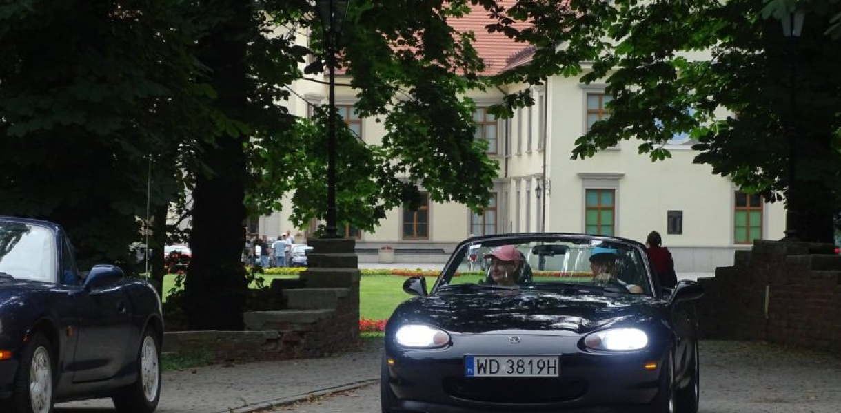 Mazdy MX 5 zjechały do Tarnobrzega [zdjęcia]