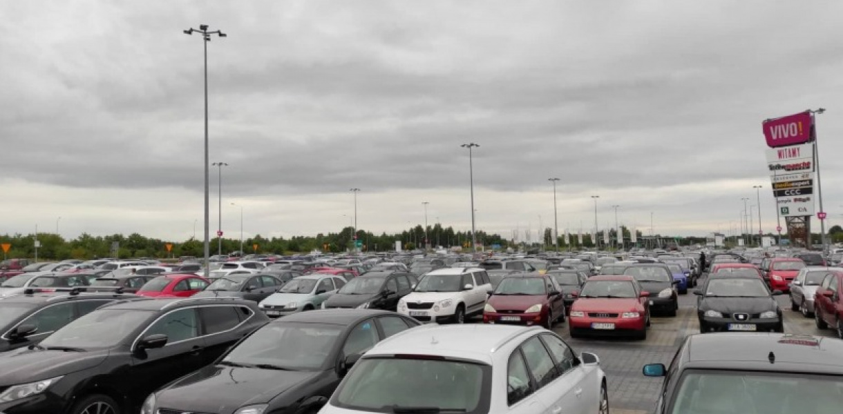 Handlowa niedziela. Szturm na galerię VIVO! w Stalowej Woli [zdjęcia]