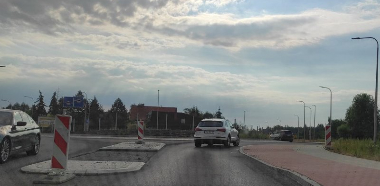 Tarnobrzeg. Rondo na ul. Sikorskiego już przejezdne. Czy jest szansa na wcześniejs