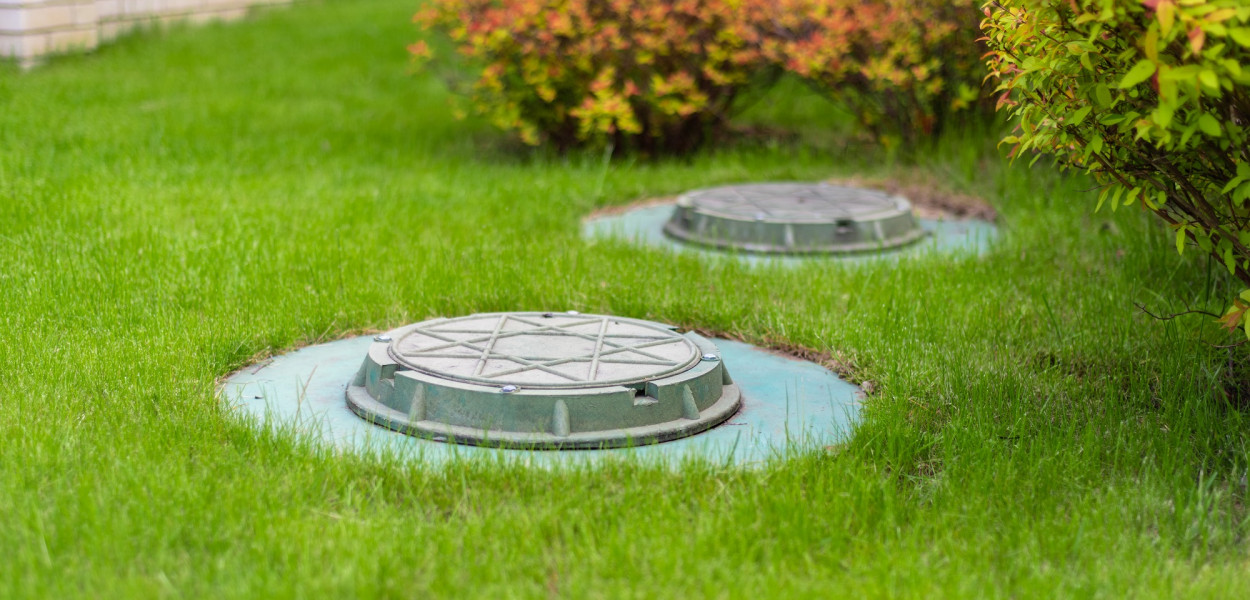Jak ukryć przydomową oczyszczalnię ścieków?