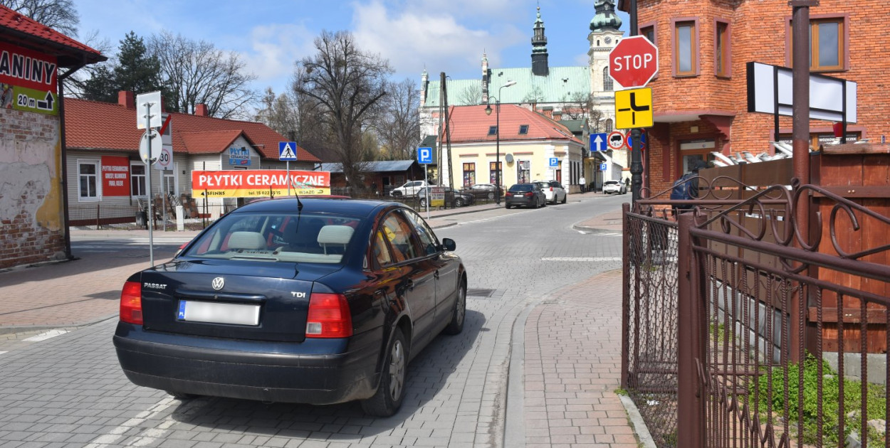 Radny wnioskuje o montaż luster przy dwóch skrzyżowaniach
