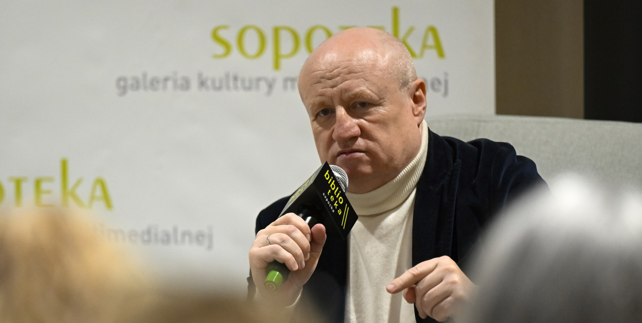 Spotkanie autorskie z Maciejem Siembiedą w MBP w Stalowej Woli