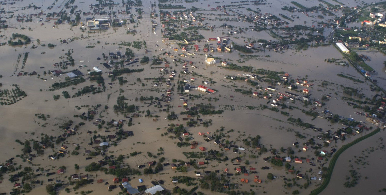 15 lat od powodzi. Zdjęcia z Sandomierza [FOTO]