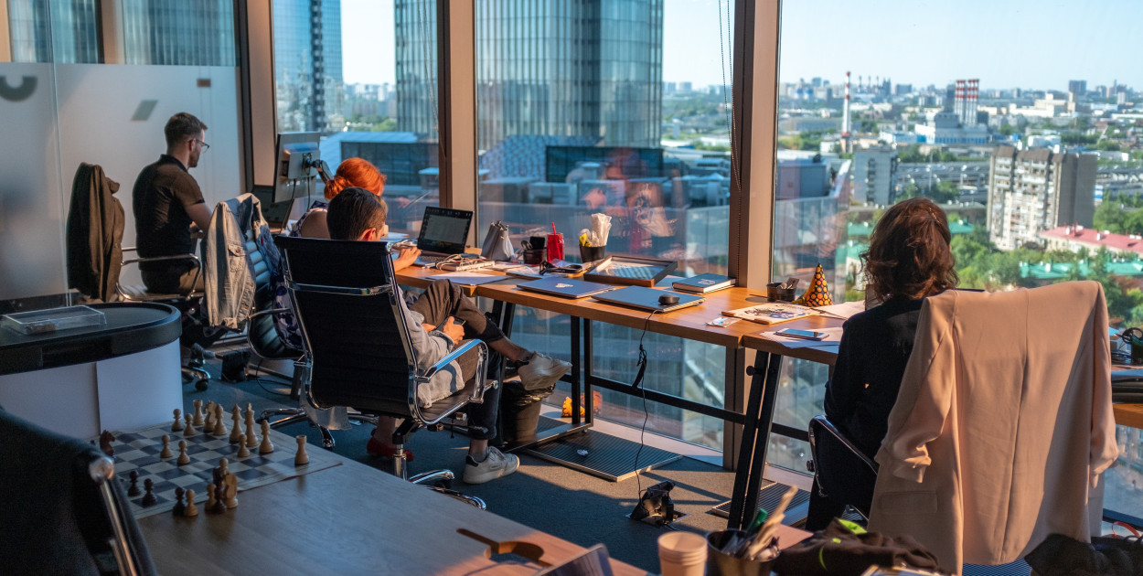 Zalety i wady korzystania z agencji pracy przy poszukiwaniu pracy