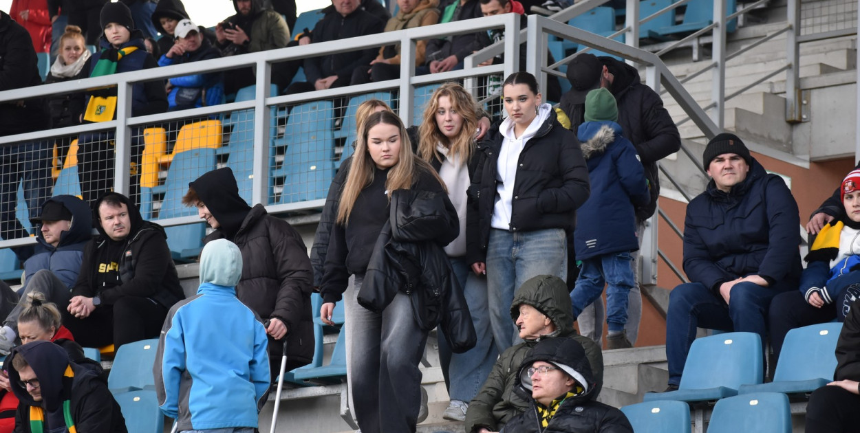 Zapraszamy do obejrzenia zdjęć z trybun z meczu Siarki Tarnobrzeg z Wiślanymi Jaśkowice.