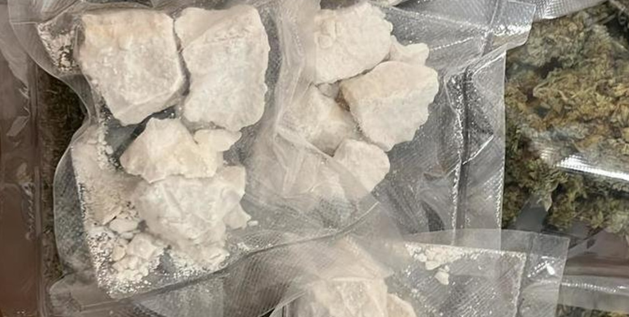 Funkcjonariusze Komendy Powiatowej Policji w Sandomierzu zajmujący się zwalczaniem przestępczości narkotykowej zatrzymali 27-latka.