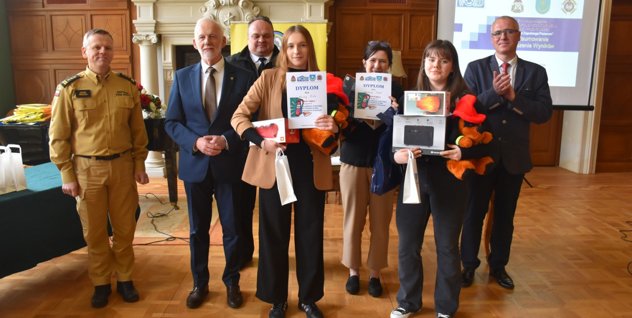 Zweryfikowano wiedzę pożarniczą wśród dzieci i młodzieży.