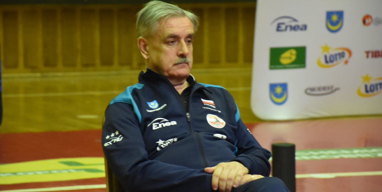 Rozmowa z trenerem Zbigniewem Nęckiem.