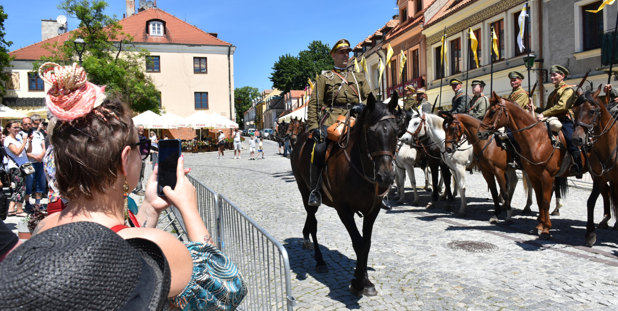 Uroczystości patriotyczne ku czci 14 Pułku Ułanów Jazłowieckich w Sandomierzu   