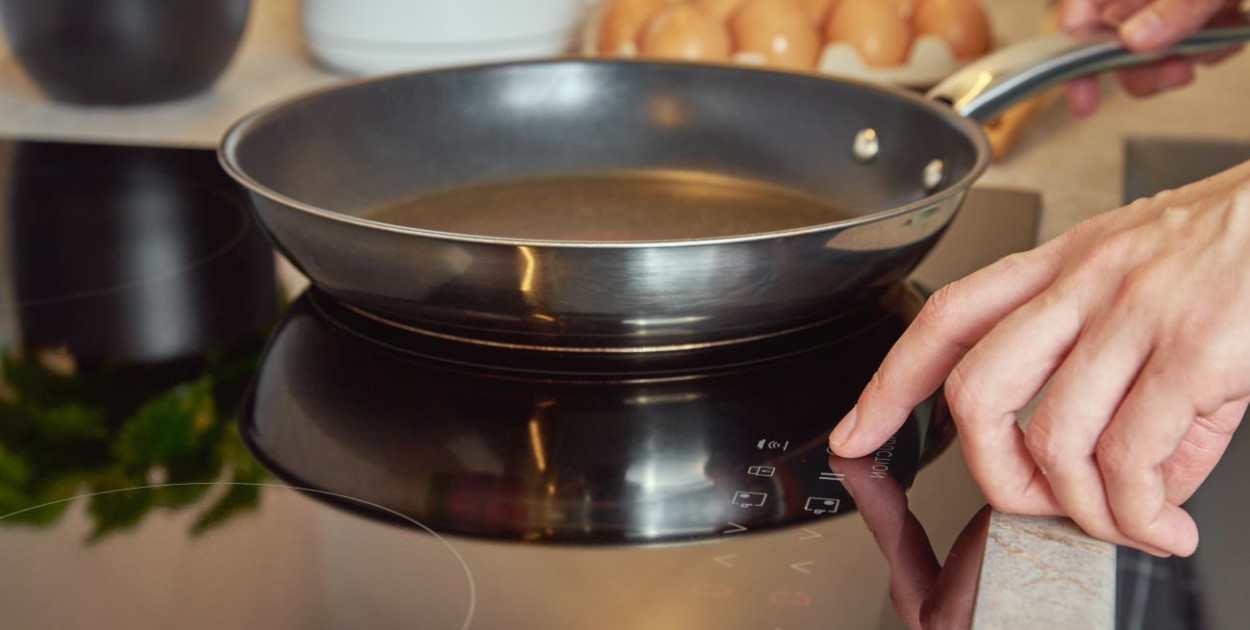 Cechy dobrej płyty indukcyjnej – na co zwrócić uwagę przy wyborze?