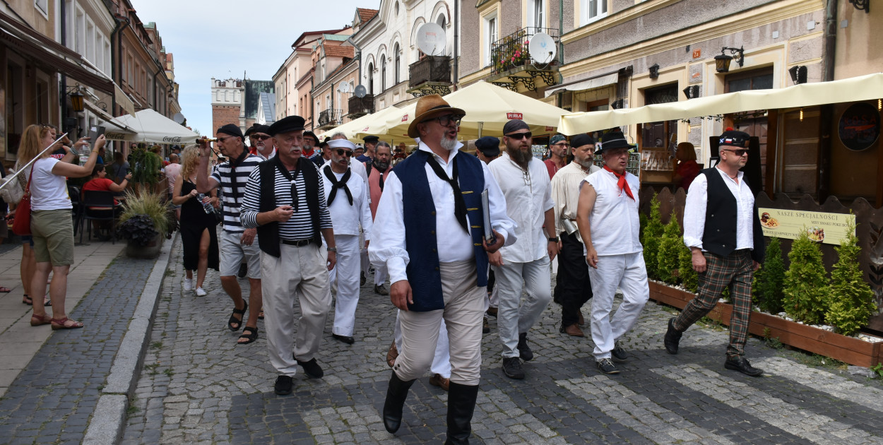 Drugi dzień festiwalu "Dookoła Wody"