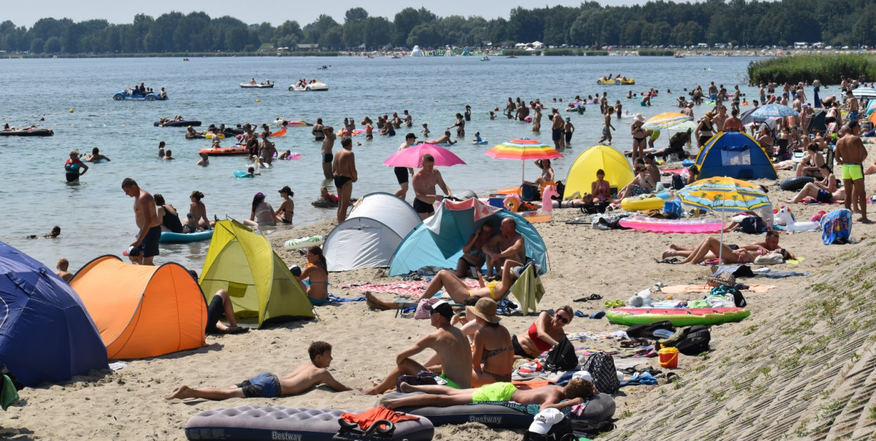 Koniec sezonu nad Jeziorem Tarnobrzeskim. Do kiedy opłaty za wjazd?