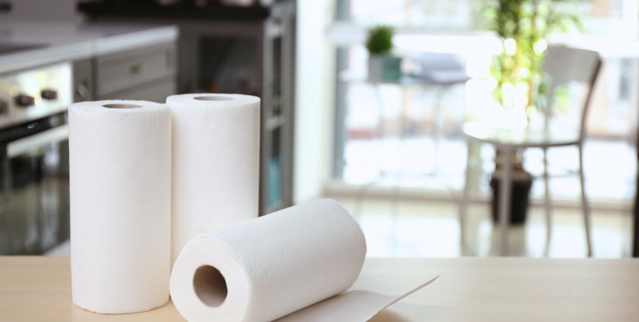 Dlaczego warto wybrać duży ręcznik papierowy do codziennych zadań?