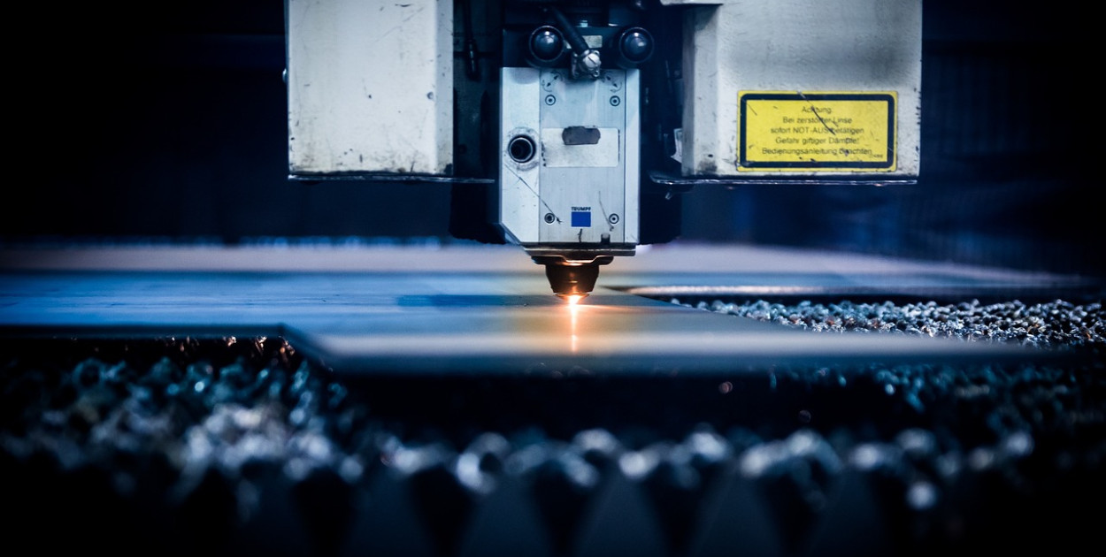 Na czym polegają cięcia laserowe?