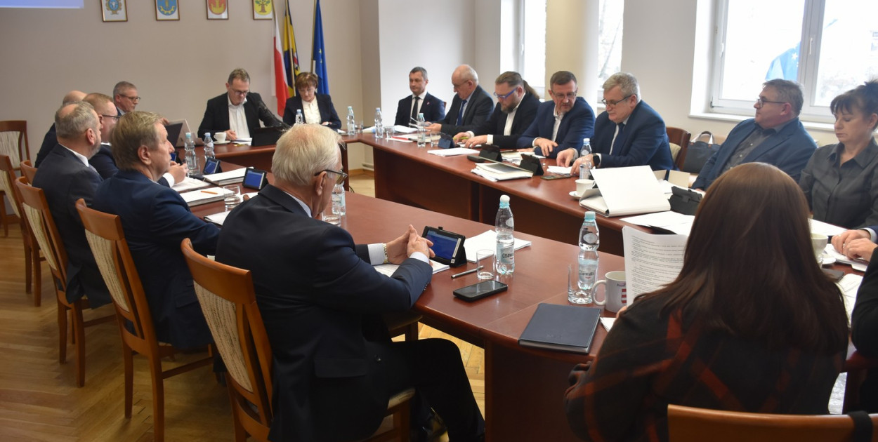 Sesja Rady Powiatu Tarnobrzeskiego.