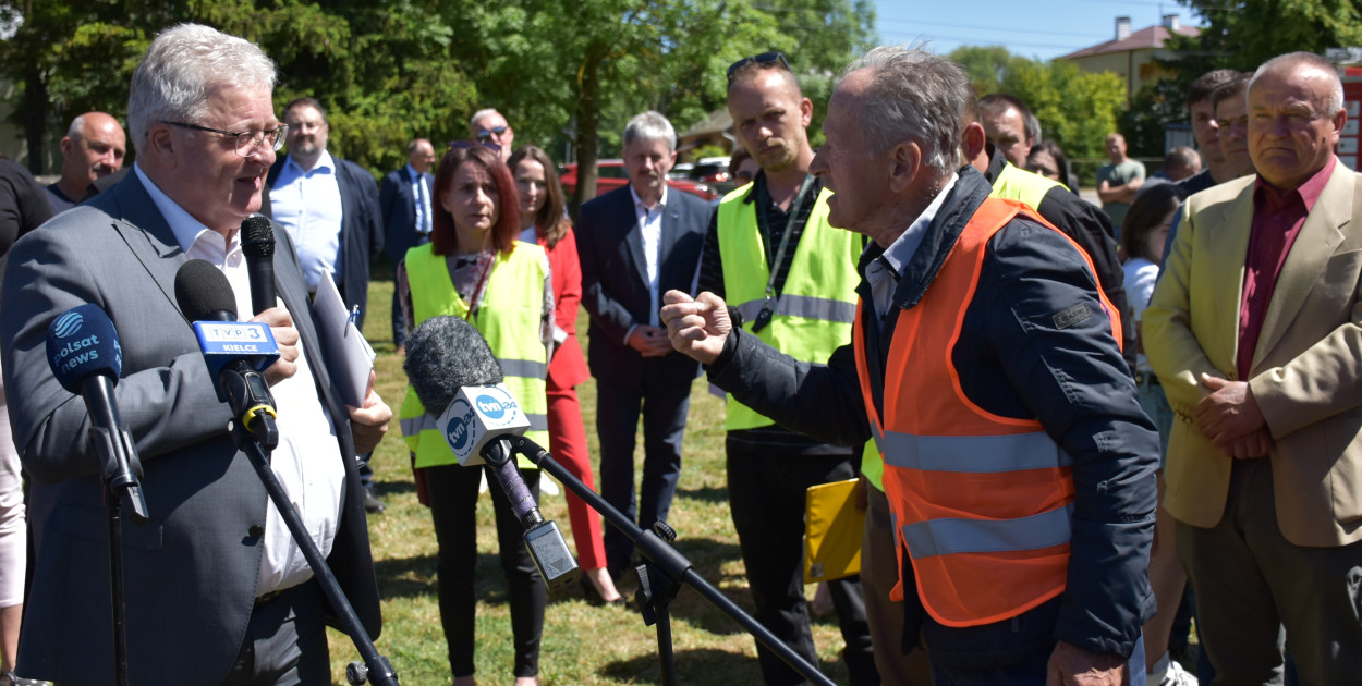 Minister Czesław Siekierski na spotkaniu z rolnikami w Skotnikach 
