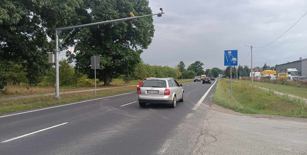 Odcinkowy pomiar prędkości w Nowej Dębie został uruchomiony.